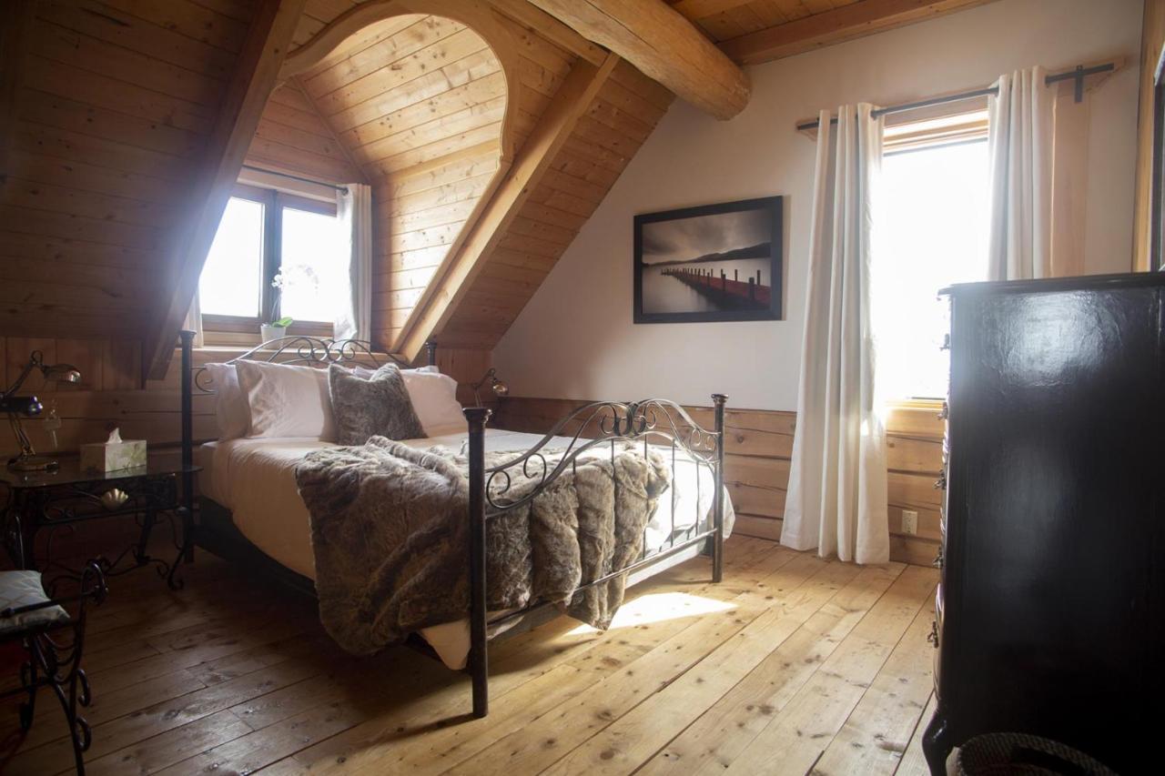 Hebergement "La Maison En Bois Rond" Sainte-Marie Eksteriør bilde