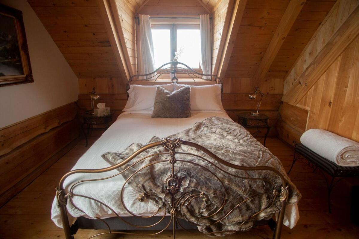 Hebergement "La Maison En Bois Rond" Sainte-Marie Rom bilde