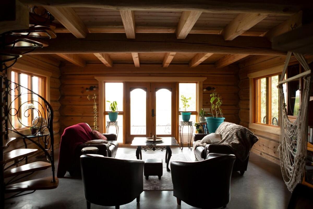 Hebergement "La Maison En Bois Rond" Sainte-Marie Rom bilde