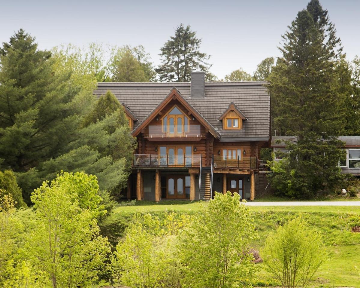 Hebergement "La Maison En Bois Rond" Sainte-Marie Rom bilde